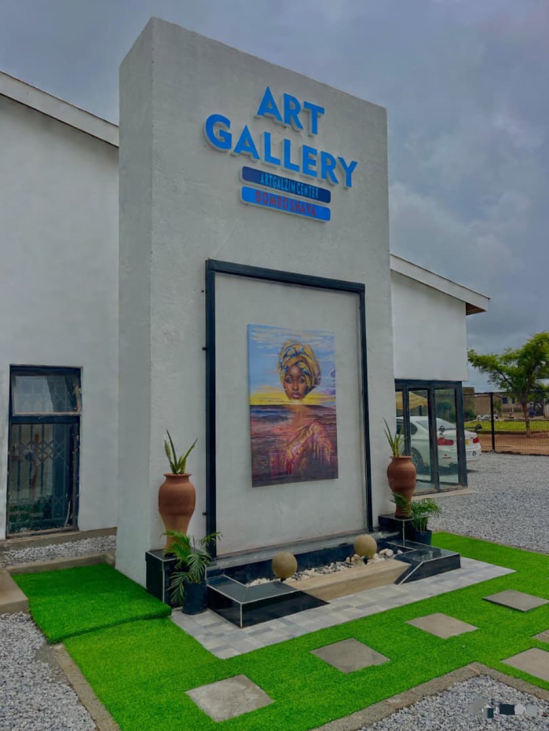 September In Motion: Tsika Dzedu Asks Tuku's Old Question From a Gallery in Domboshava